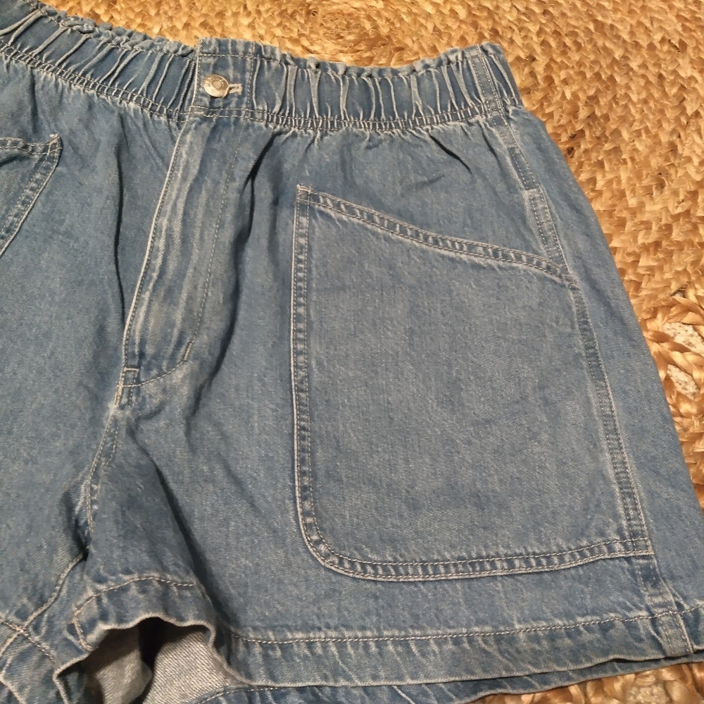 Madewell Blue Denim Elastic-Waist Jean Shorts - Picture 2 of 9